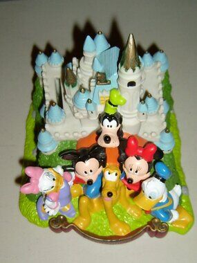 Vintage Disney DISNEYLAND Cinderella Castle Coin Bank, VGUC
